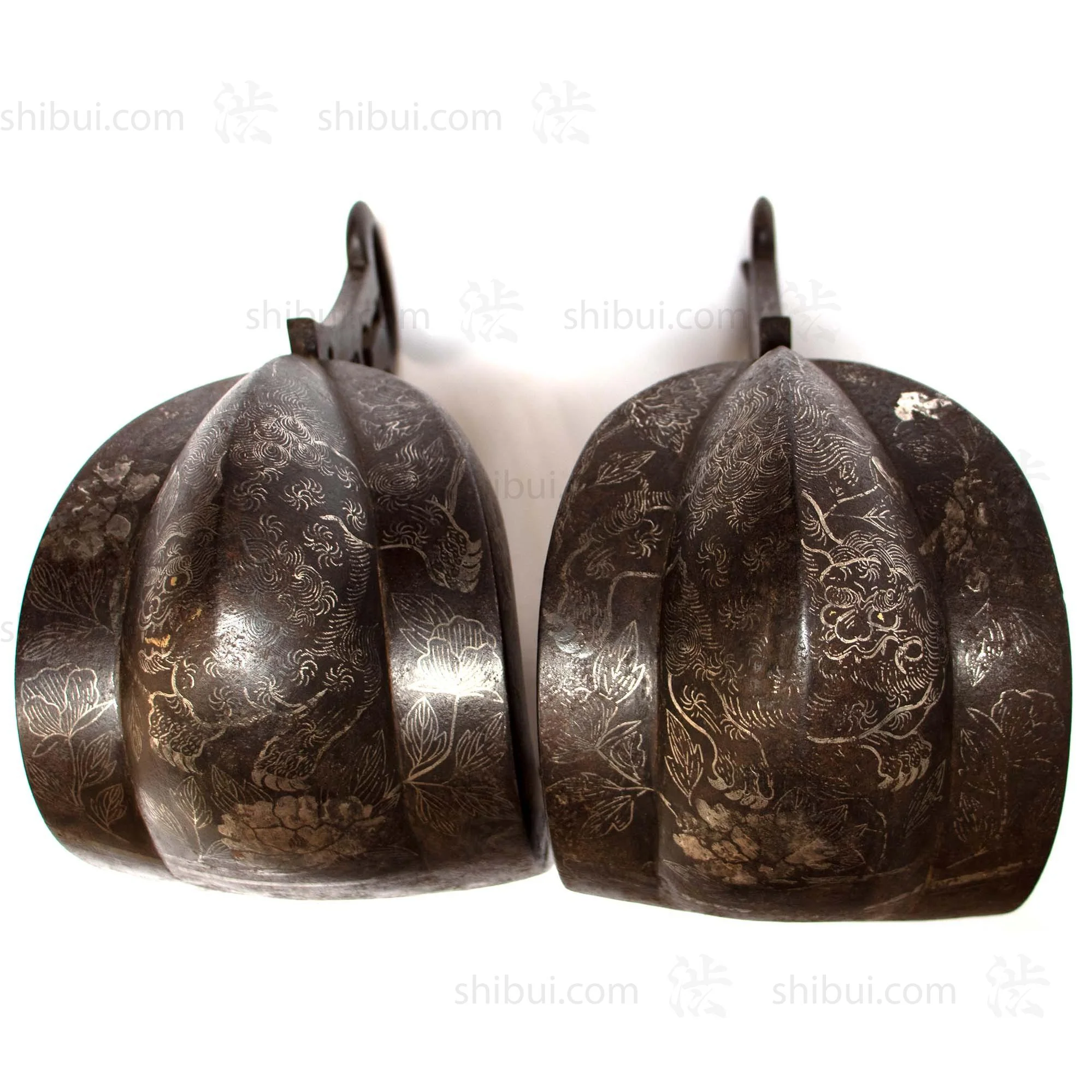 Abumi Stirrups with Inlaid Silver Shishi Motif - Image 7