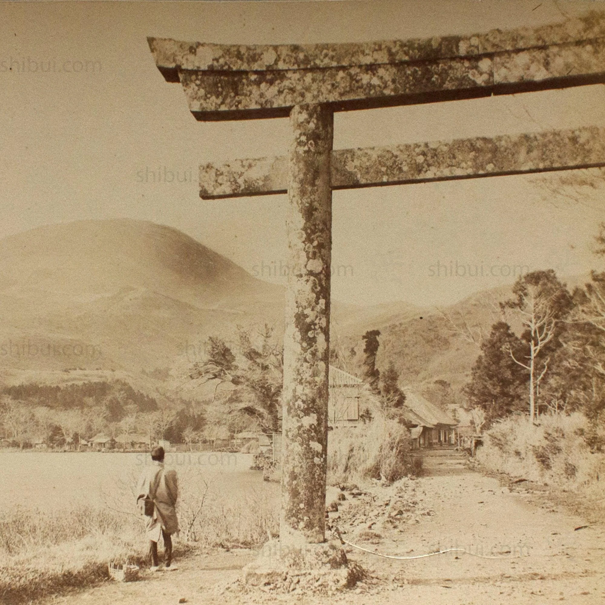 Antique Japanese Albumen Photo of Ashinoko Lake - Image 2