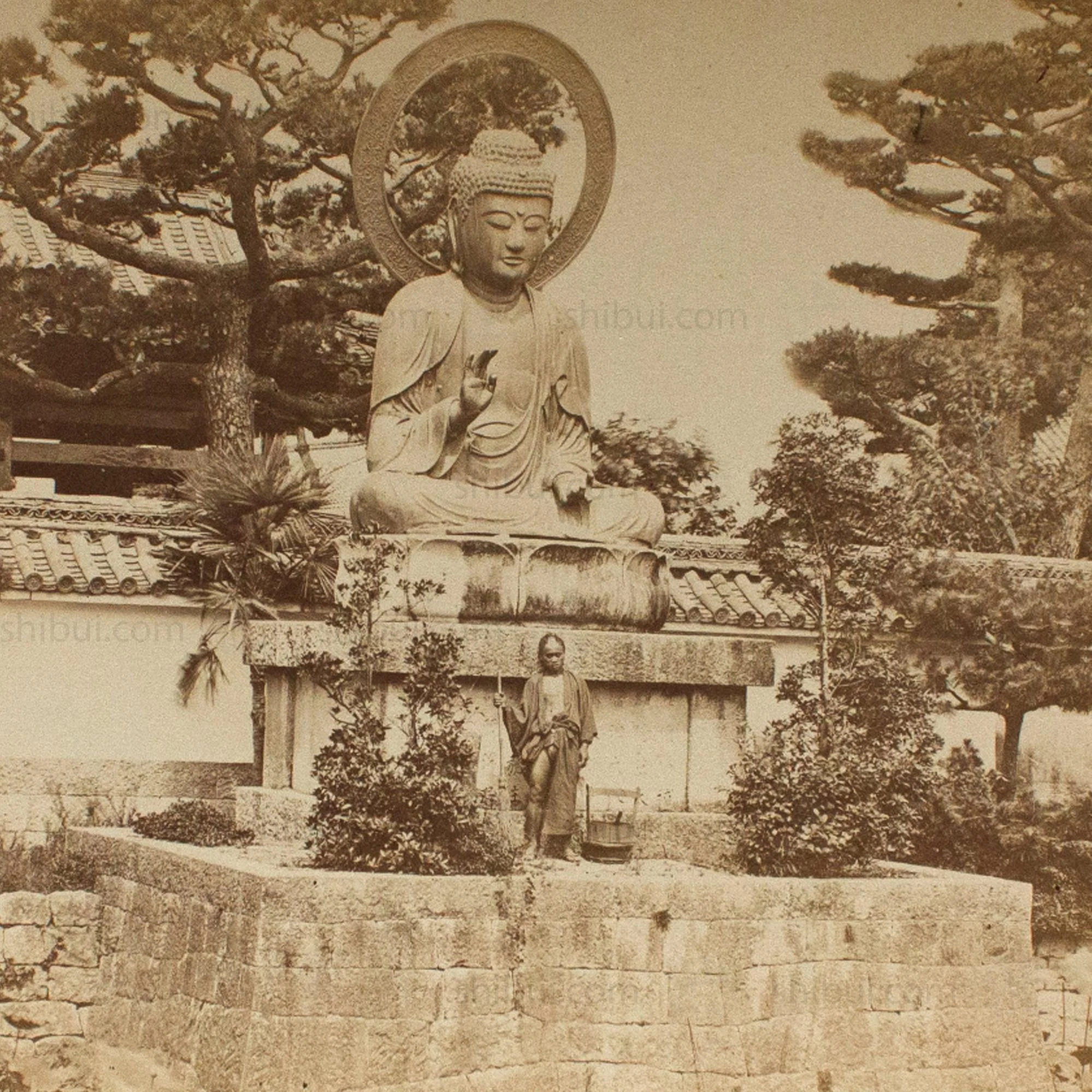Antique Japanese Albumen Photo of Buddha Statue at Shinkoji Temple - Image 2