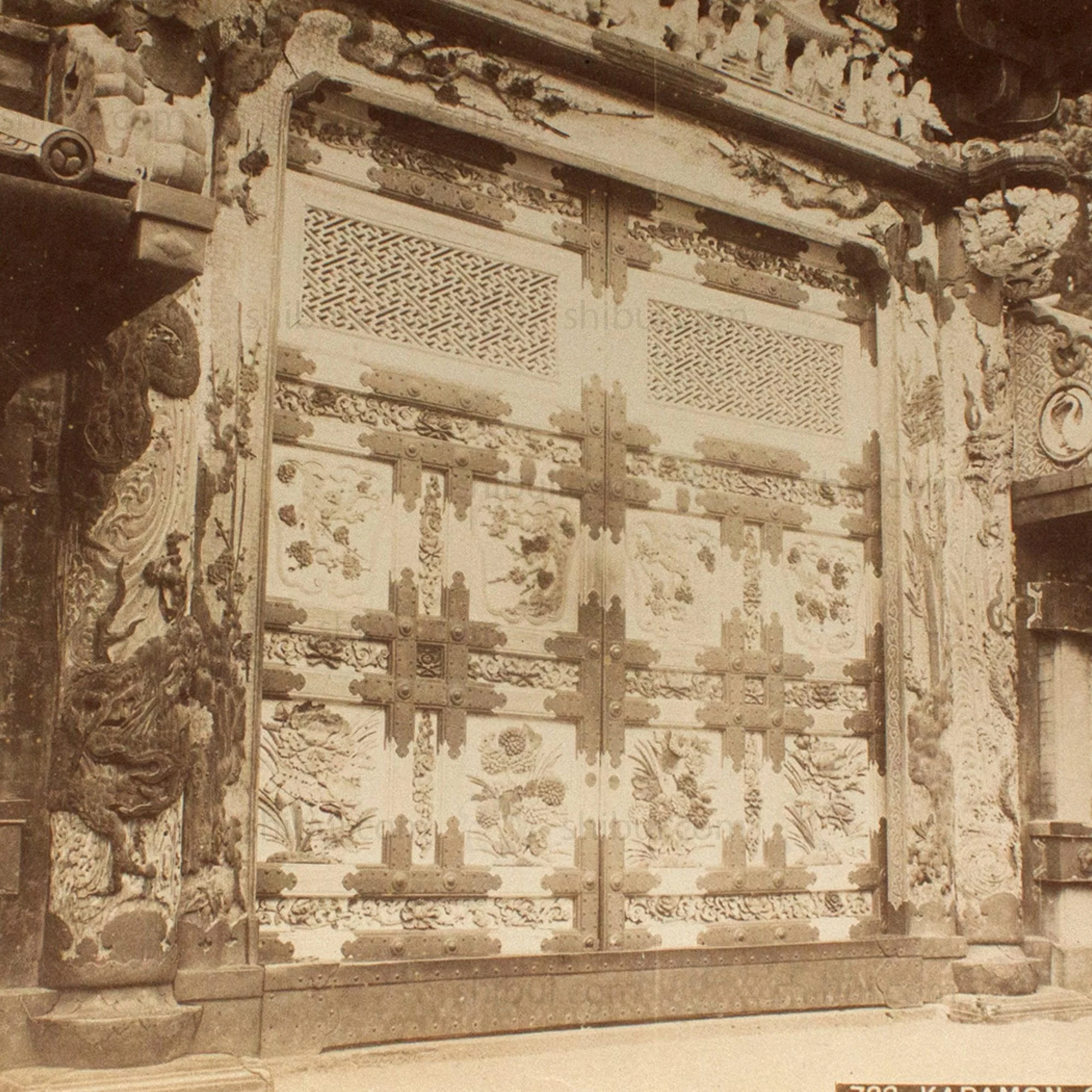 Antique Japanese Albumen Photo of Toshogu Temple Karamon Gate - Image 2