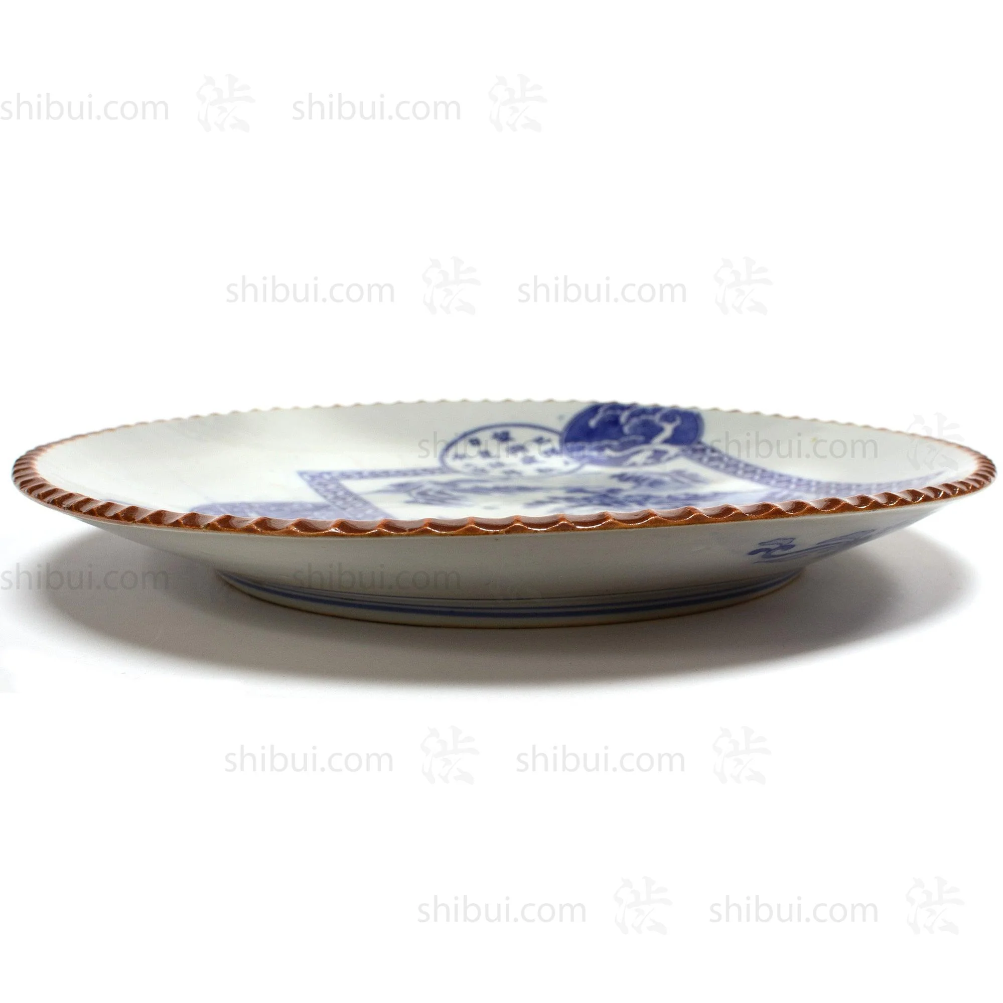 Arita Ware Dish with Shōchikubai motif - Japanese Blue and White - Image 2