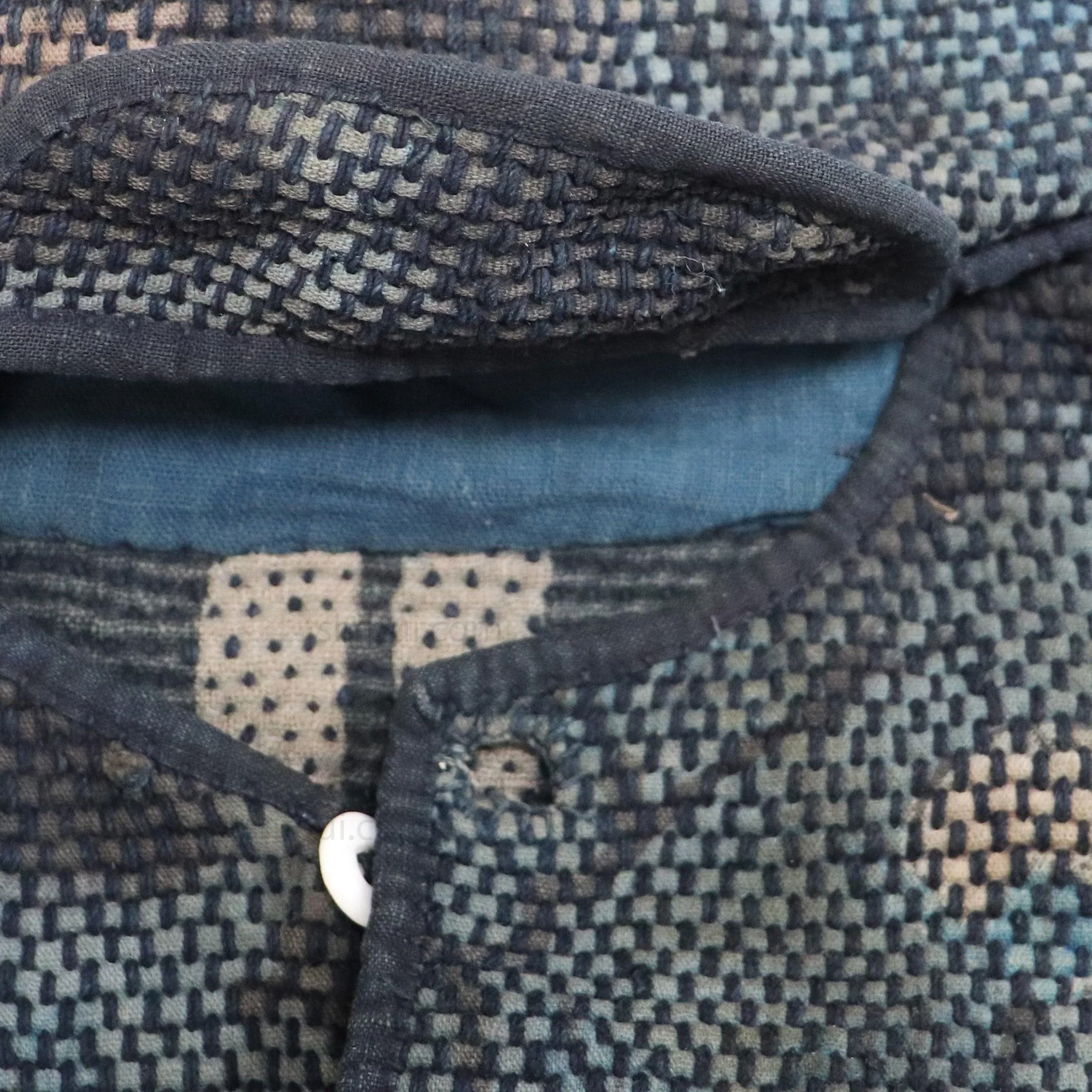 Beautiful Tsutsugaki and Sashiko Fireman's Hat - Image 6