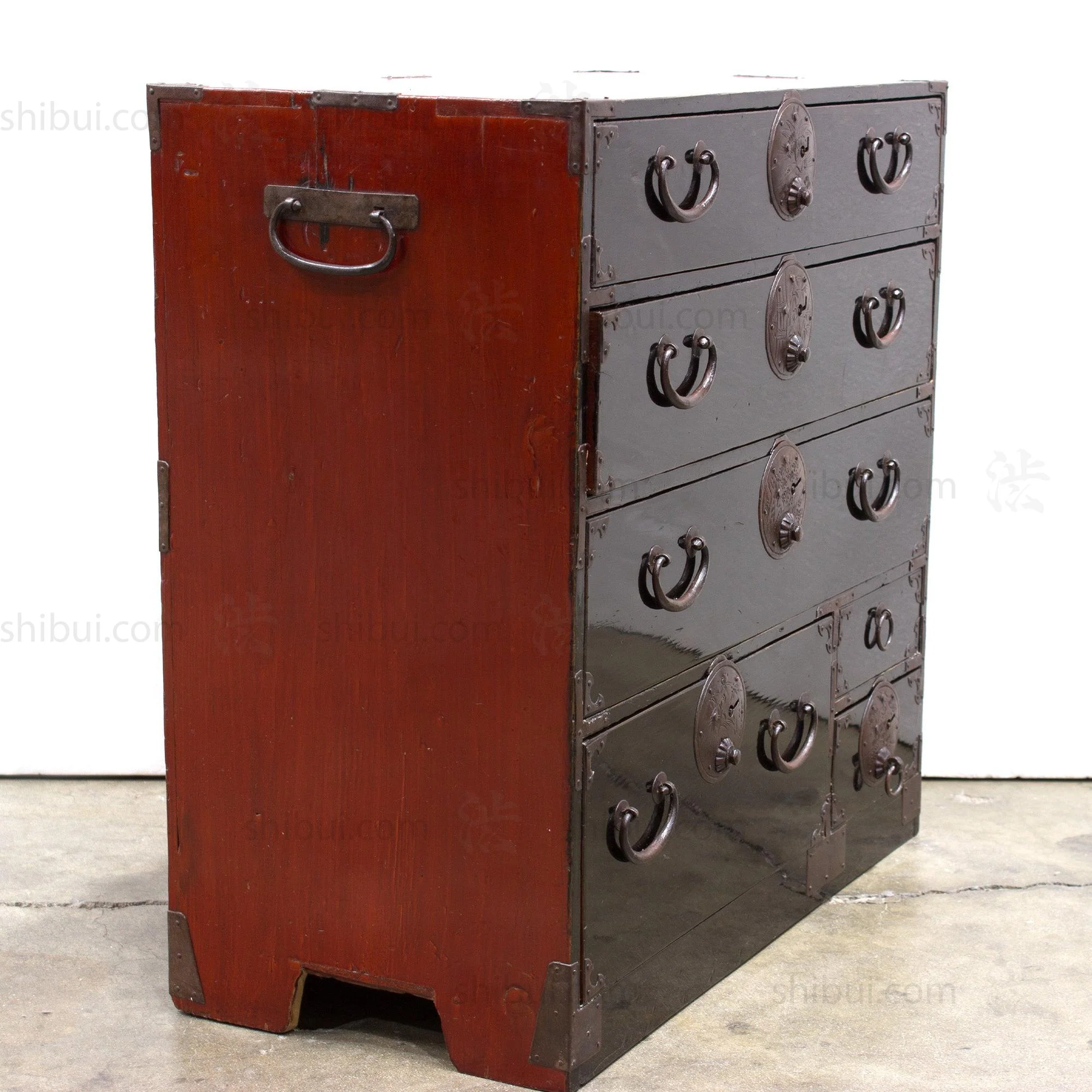 Black Lacquer Shonai Ko Dansu | Small Japanese Antique Tansu Chest - Image 4