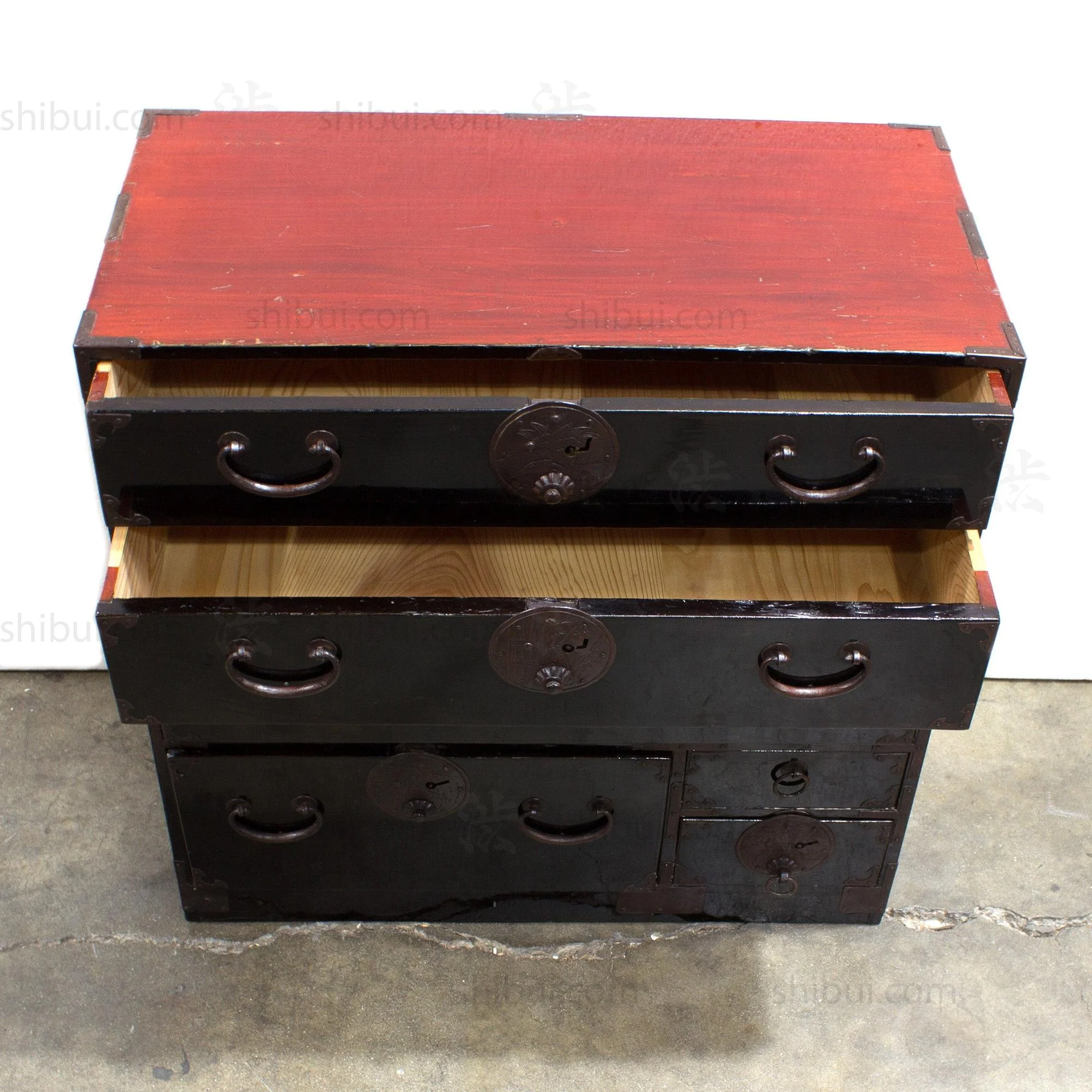 Black Lacquer Shonai Ko Dansu | Small Japanese Antique Tansu Chest - Image 6