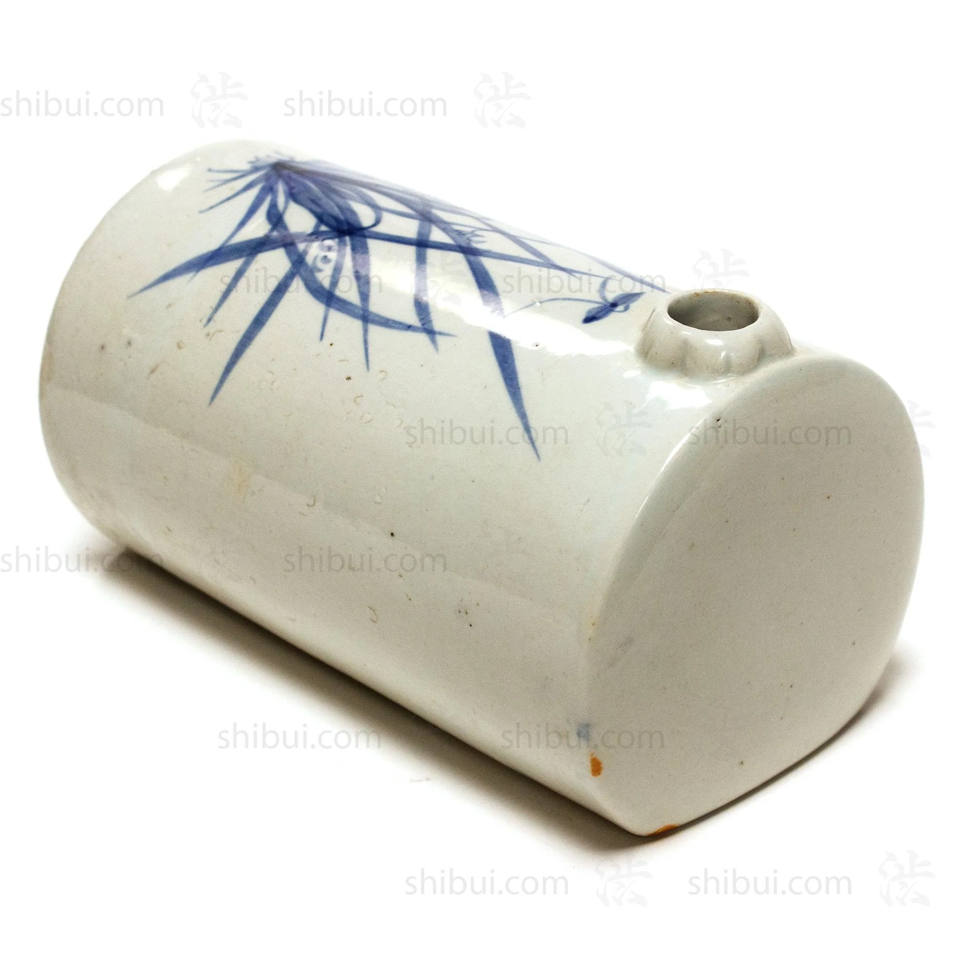Japanese Ceramic Foot Warmer with Floral Motif - Image 2