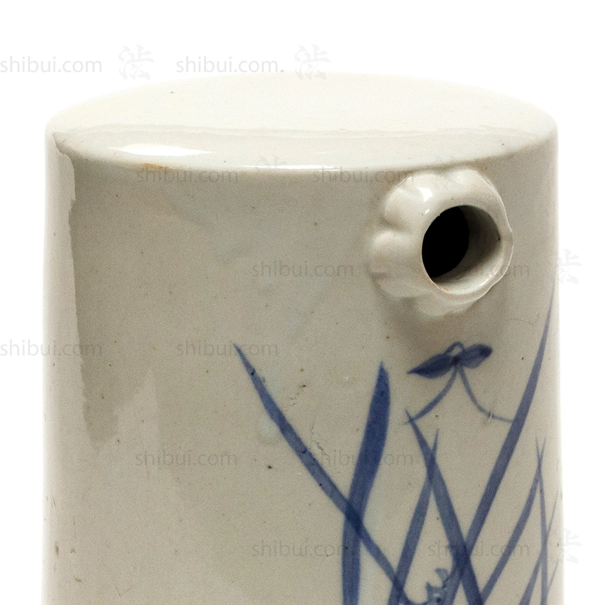 Japanese Ceramic Foot Warmer with Floral Motif - Image 4