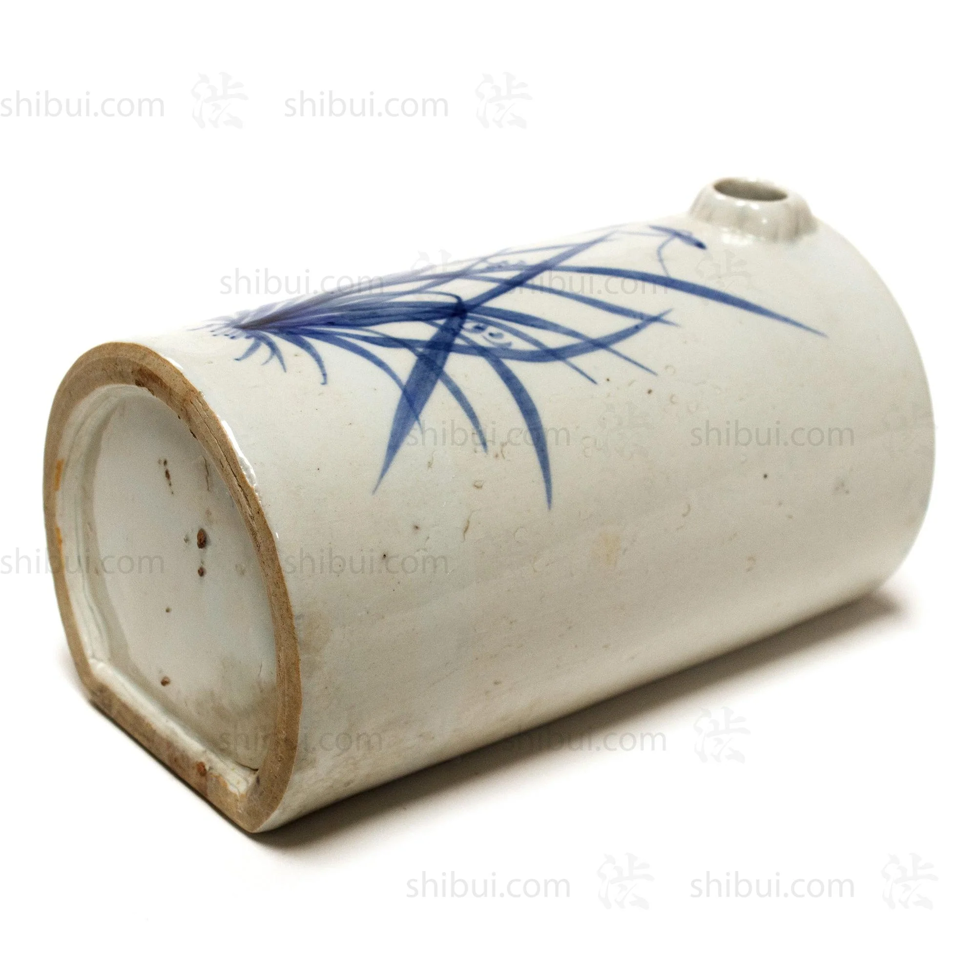 Japanese Ceramic Foot Warmer with Floral Motif - Image 5