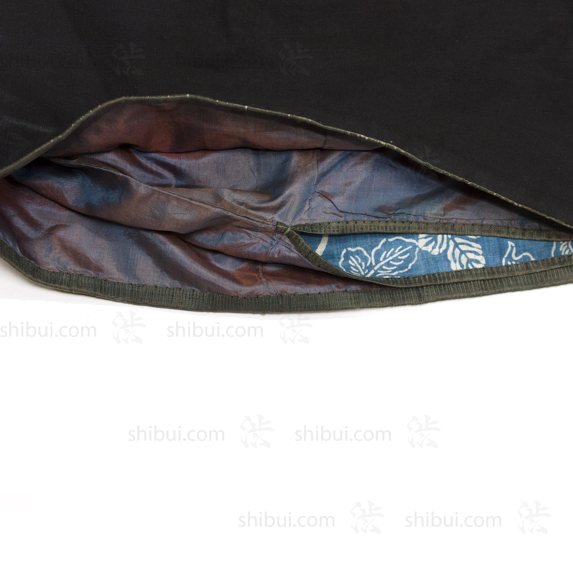 Dochugi Traveling Coat with Katazome Interior - Image 13