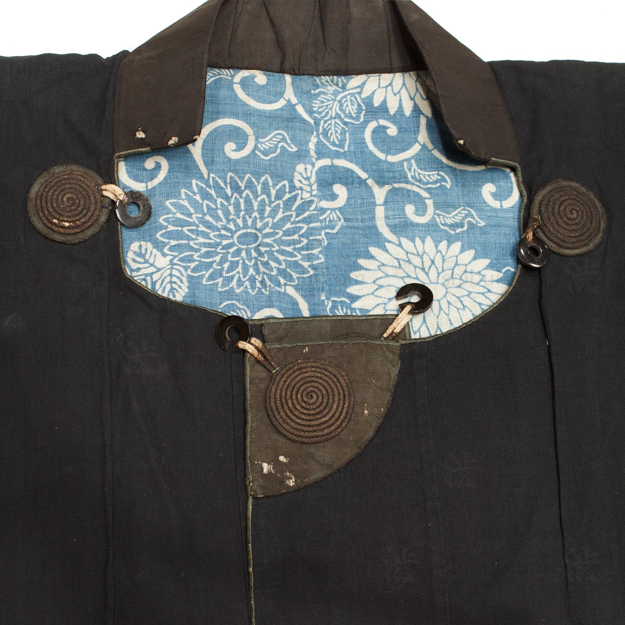 Dochugi Traveling Coat with Katazome Interior - Image 4