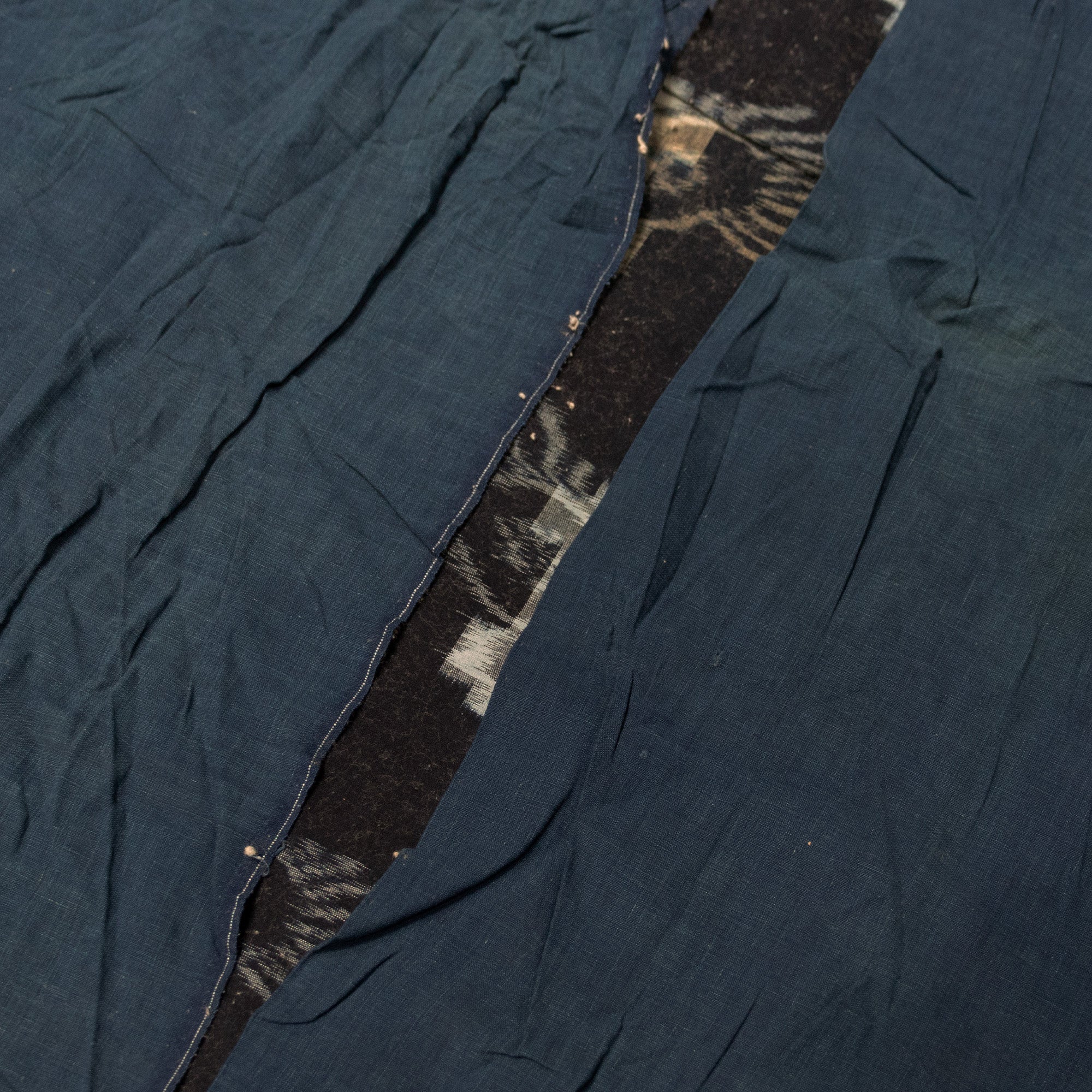 E-Gasuri Tortise and Crane Futonji | Japanese Indigo - Image 5