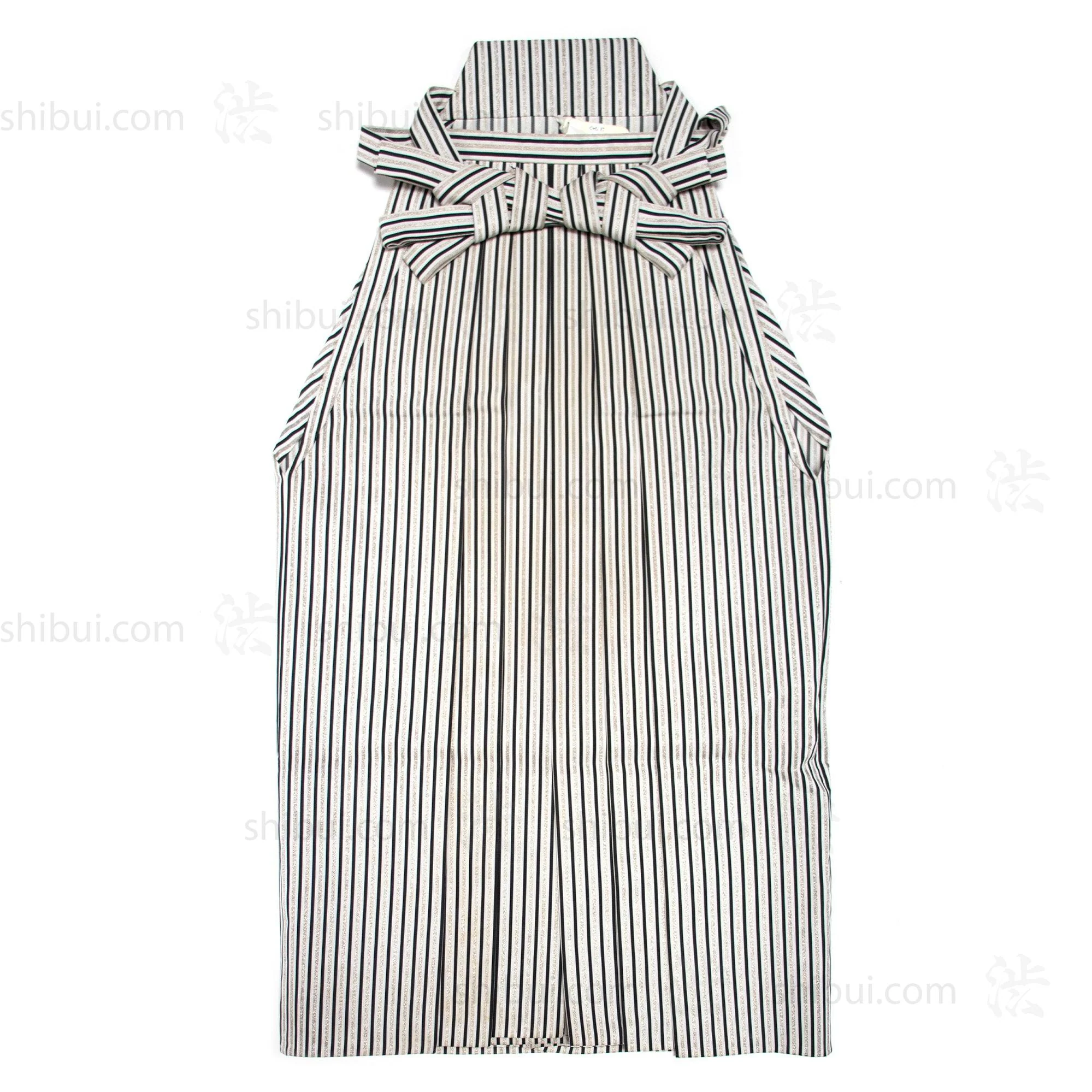 Hakama - White, Silver & Blue - Pinstripe - Image 4