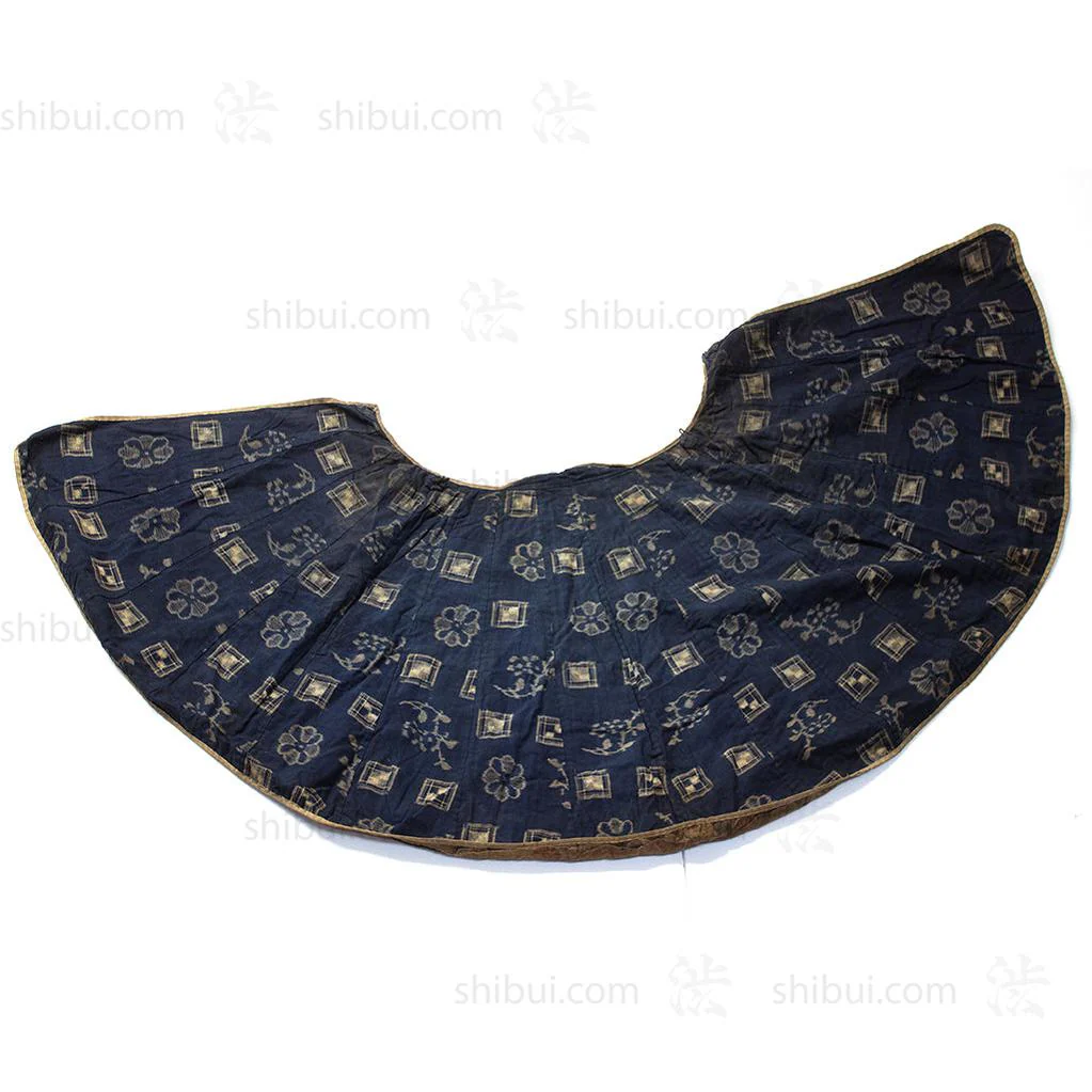 Indigo Kasuri Cape with Katazome Shibori Interior - Image 3