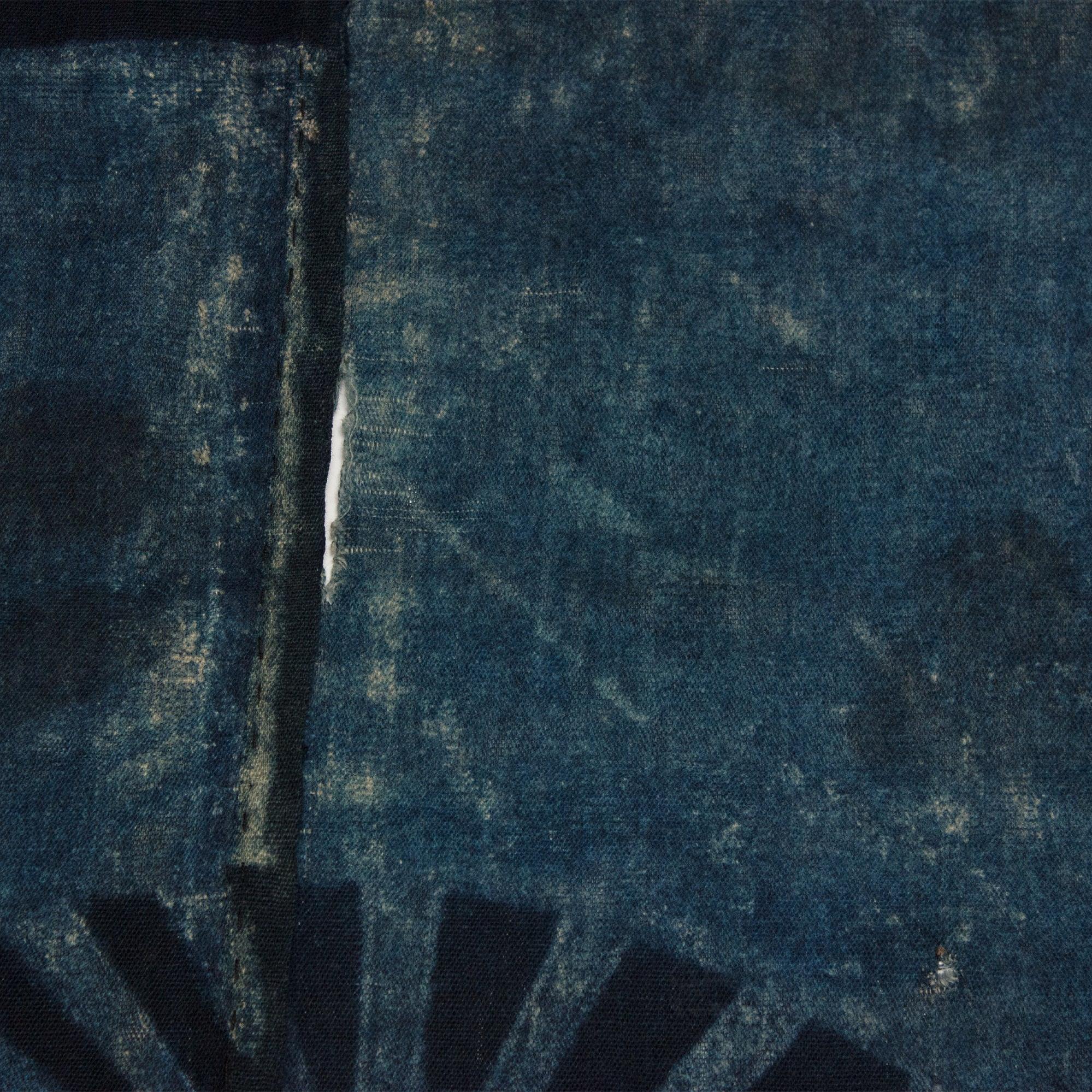 Indigo Tsutsugaki Futonji With Fan Motif - Image 5