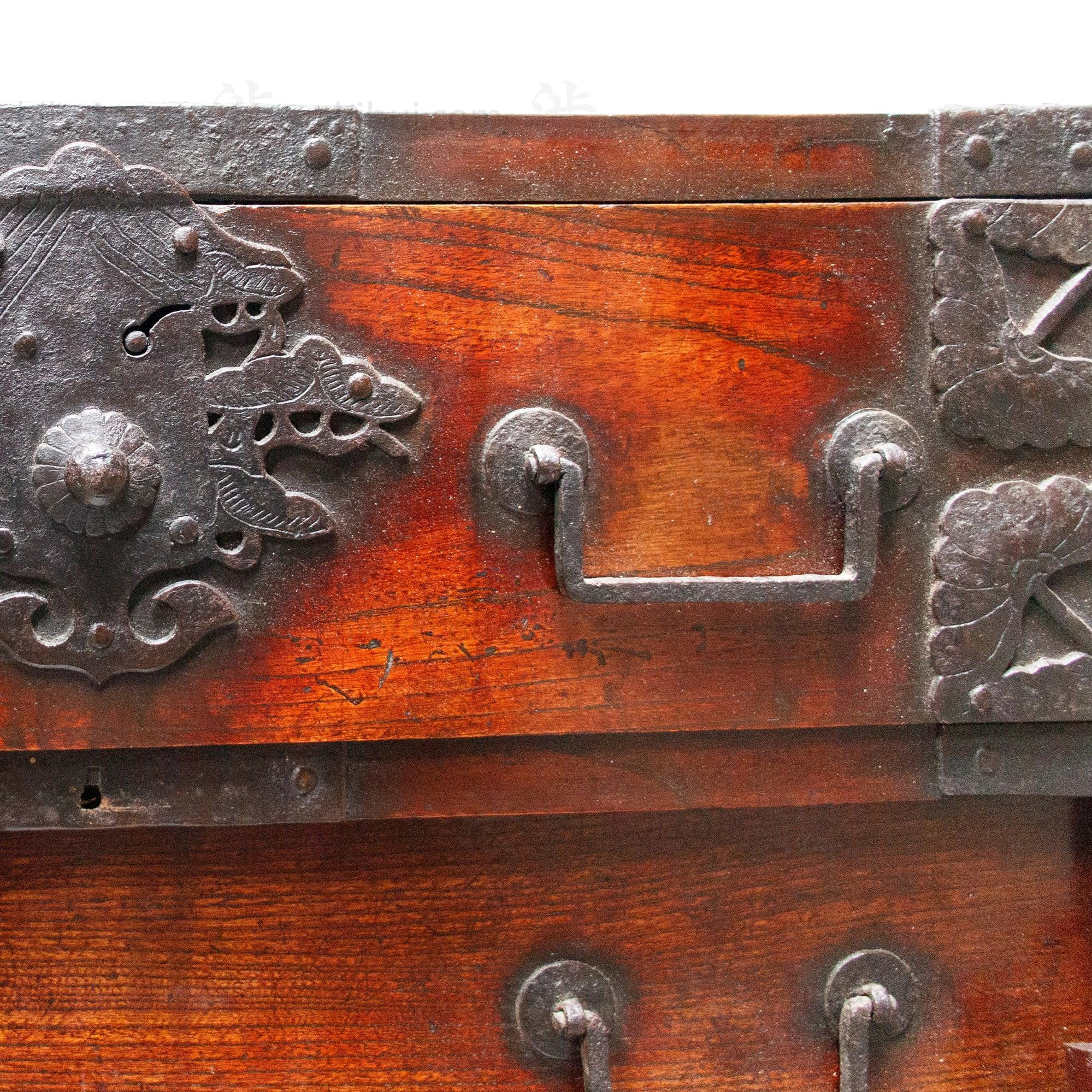 Japanese Antique Sea Captain's Chest - Image 2