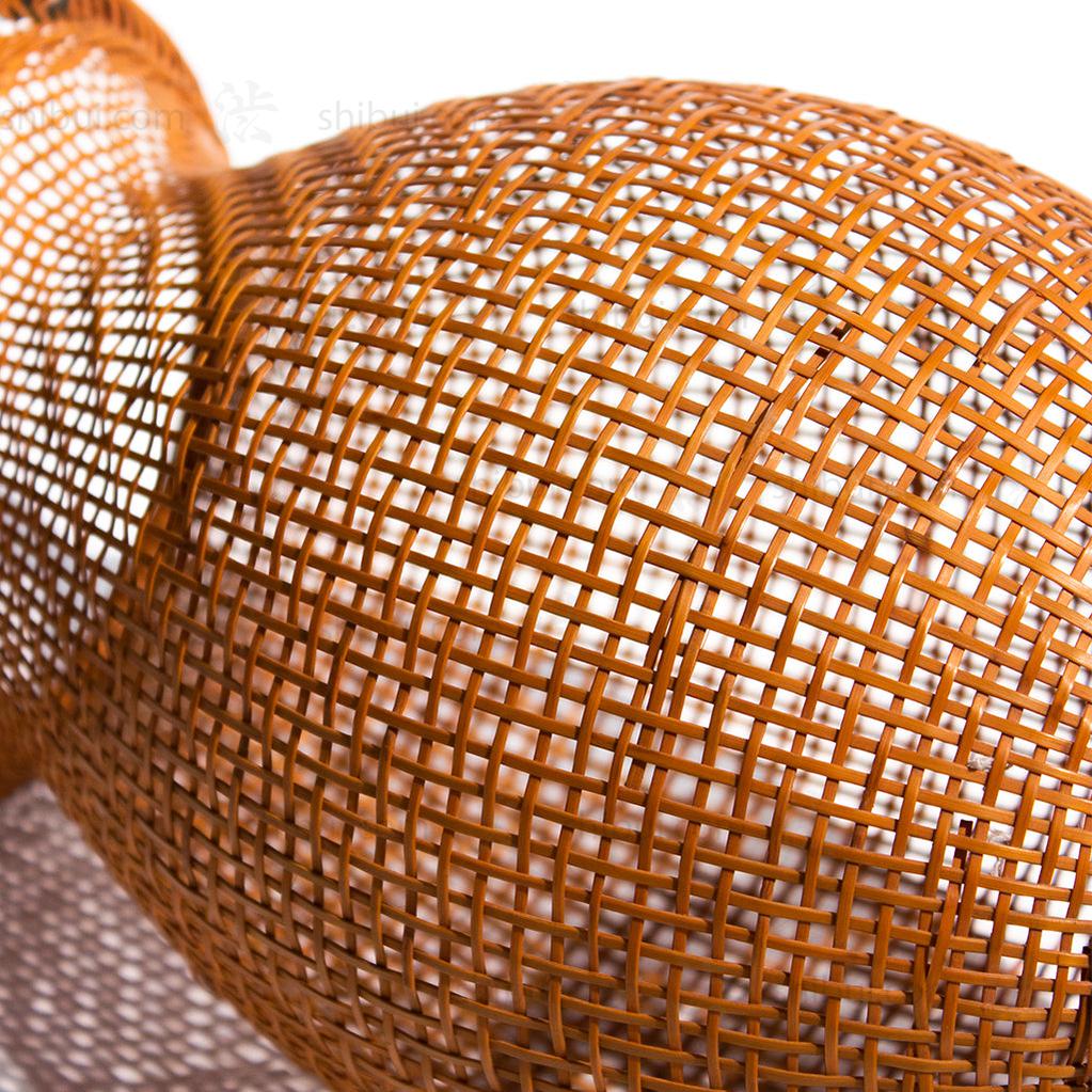 Delicate Japanese Bamboo Ikebana Flower Basket - Image 3