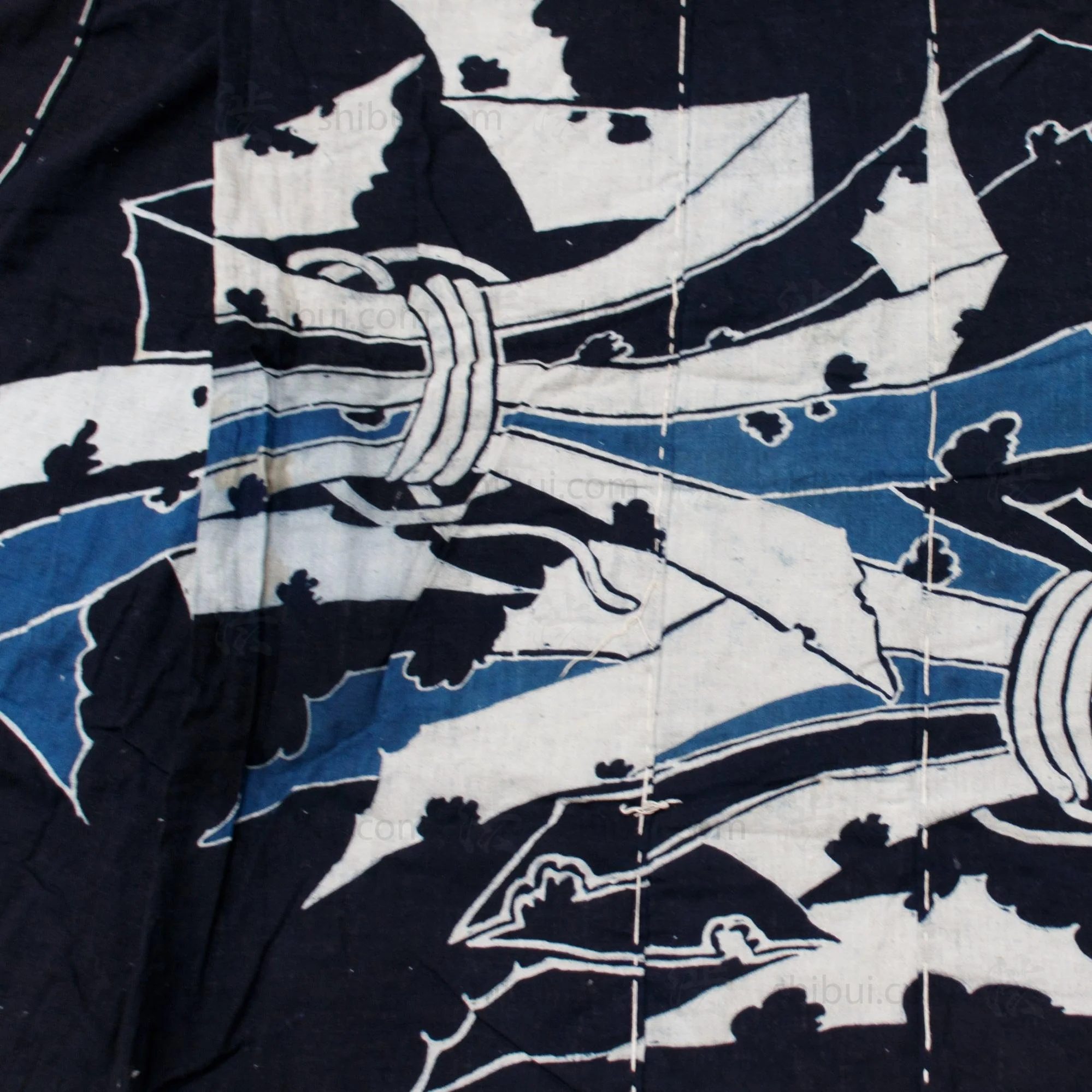 Japanese Indigo Tsutsugaki Yogi with Crest and Noshi Motif - Image 11