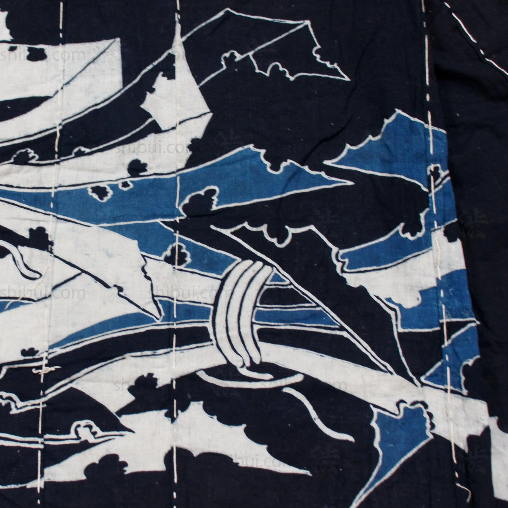 Japanese Indigo Tsutsugaki Yogi with Crest and Noshi Motif - Image 12