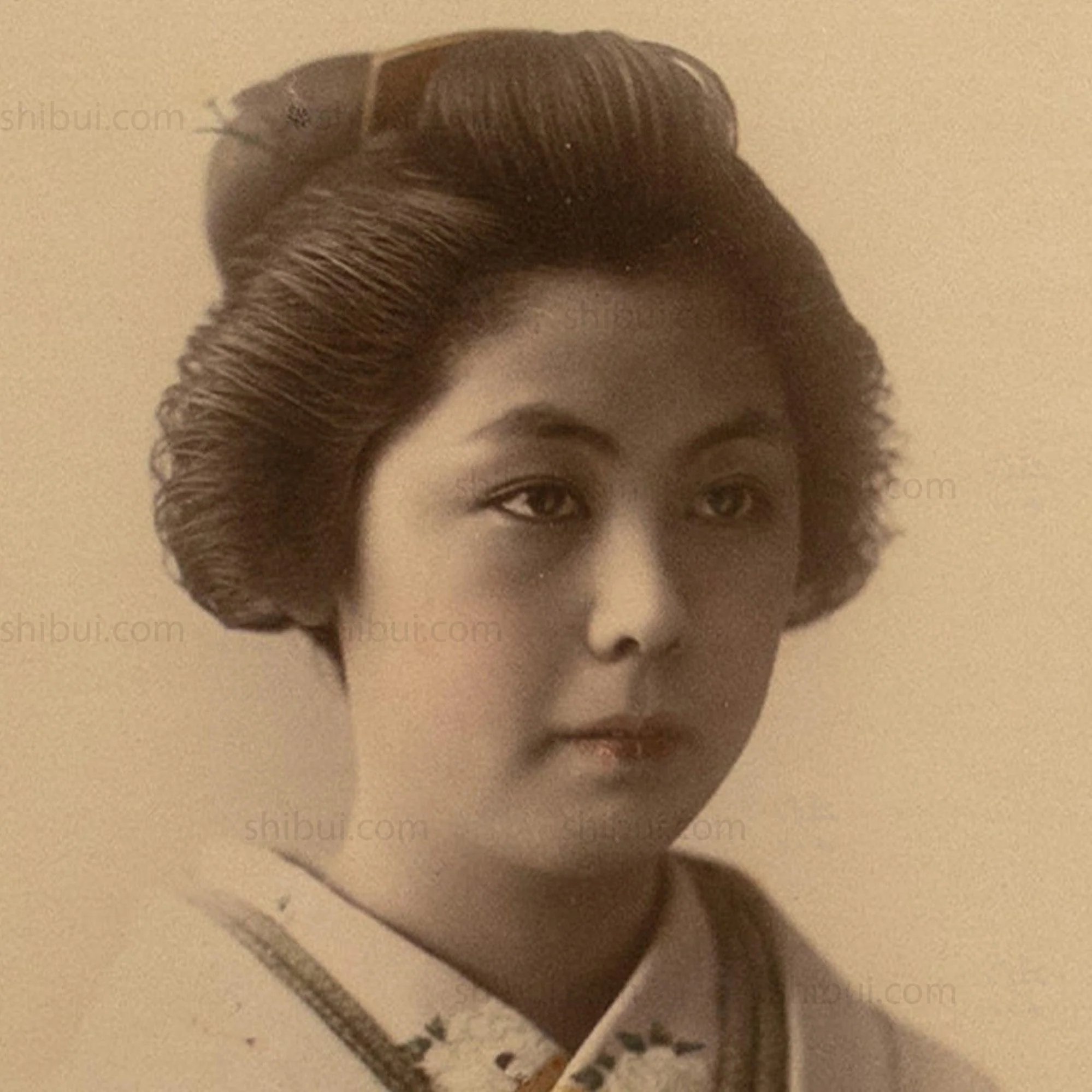 Hand Tinted Albumen Portrait of a Young Woman in Chirimen Kimono - Image 3