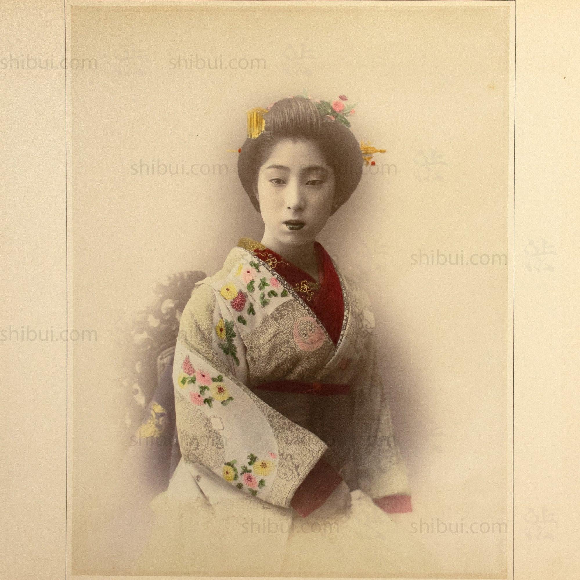 Hand Tinted Antique Japanese Photography Of a Young Woman - Image 3