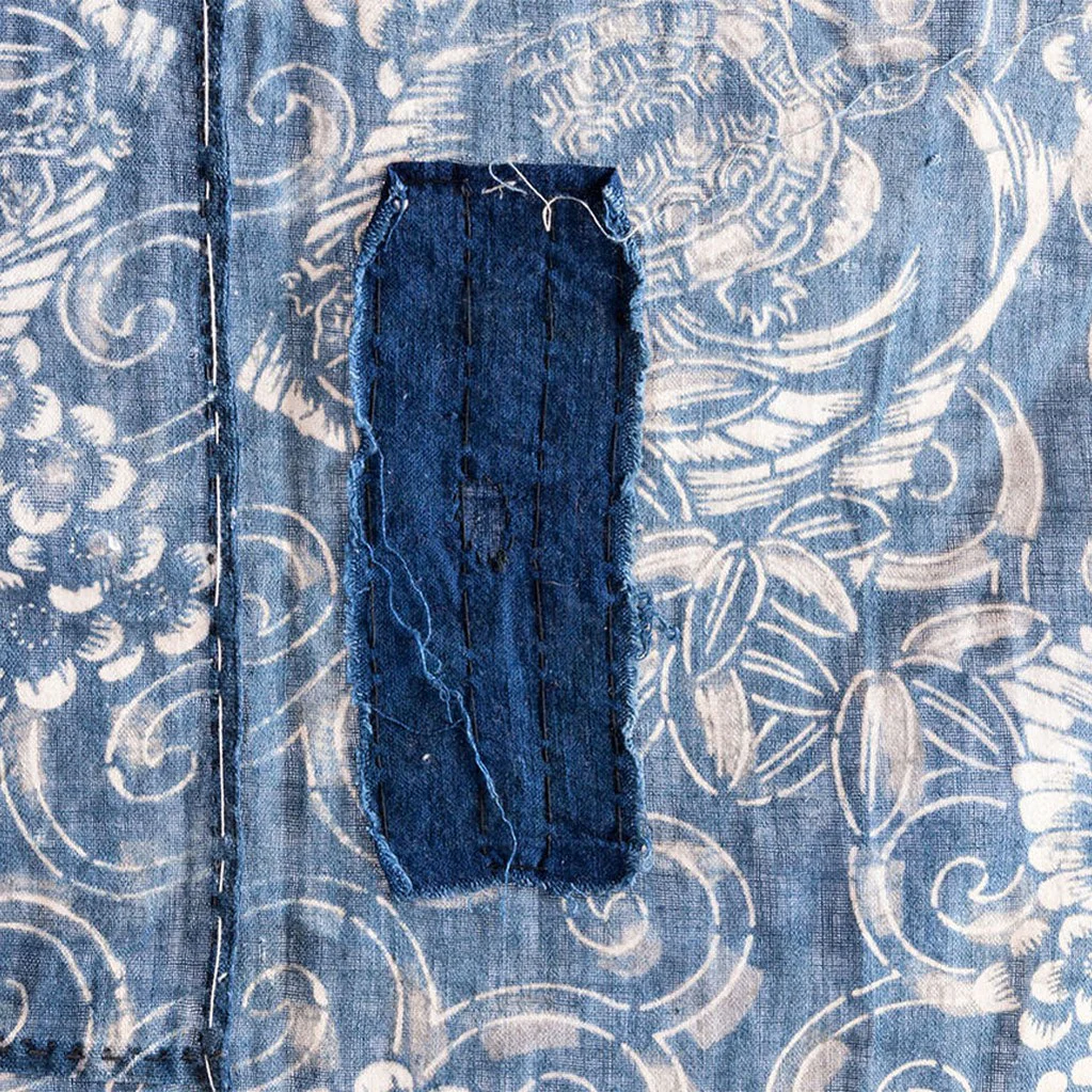 Katazome Futon Cover with Turtle, Crane and Bamboo Motif - Image 4