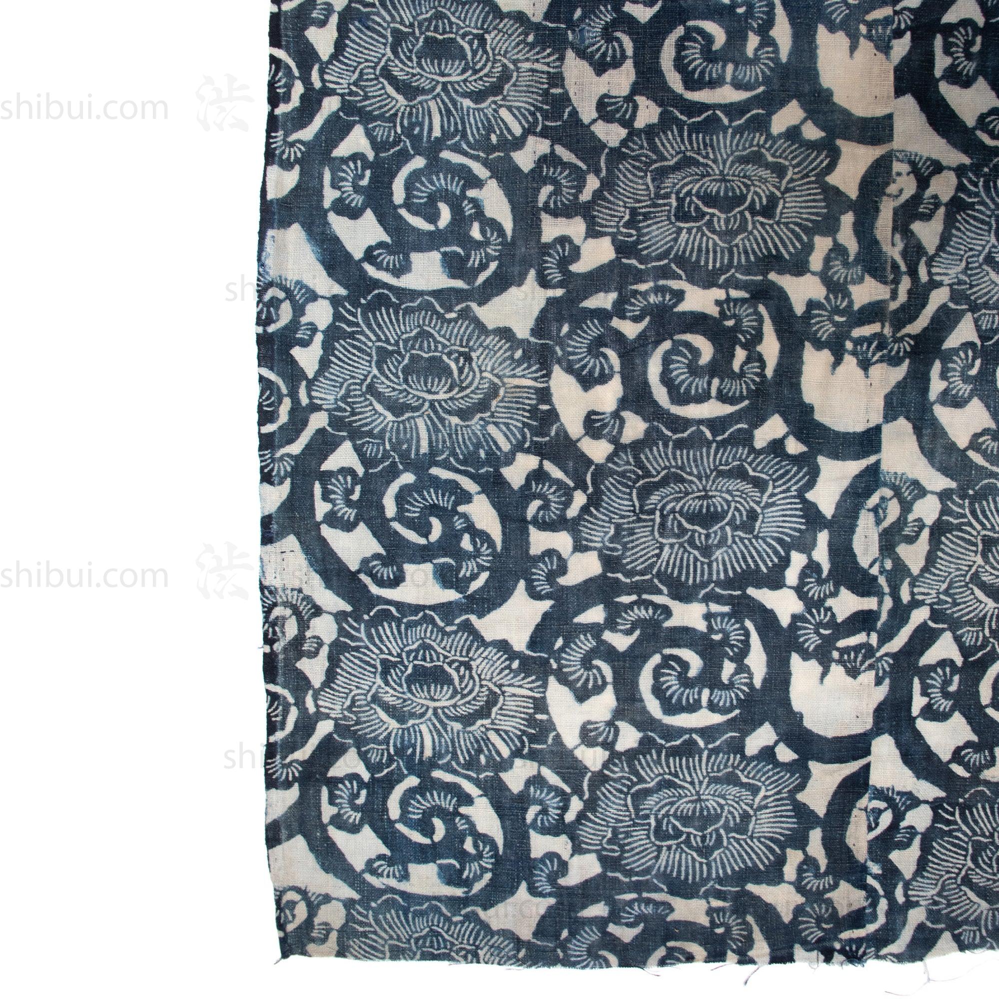 Katazome Futonji -Japanese Indigo Futon Cover with Botan Motif - Image 11