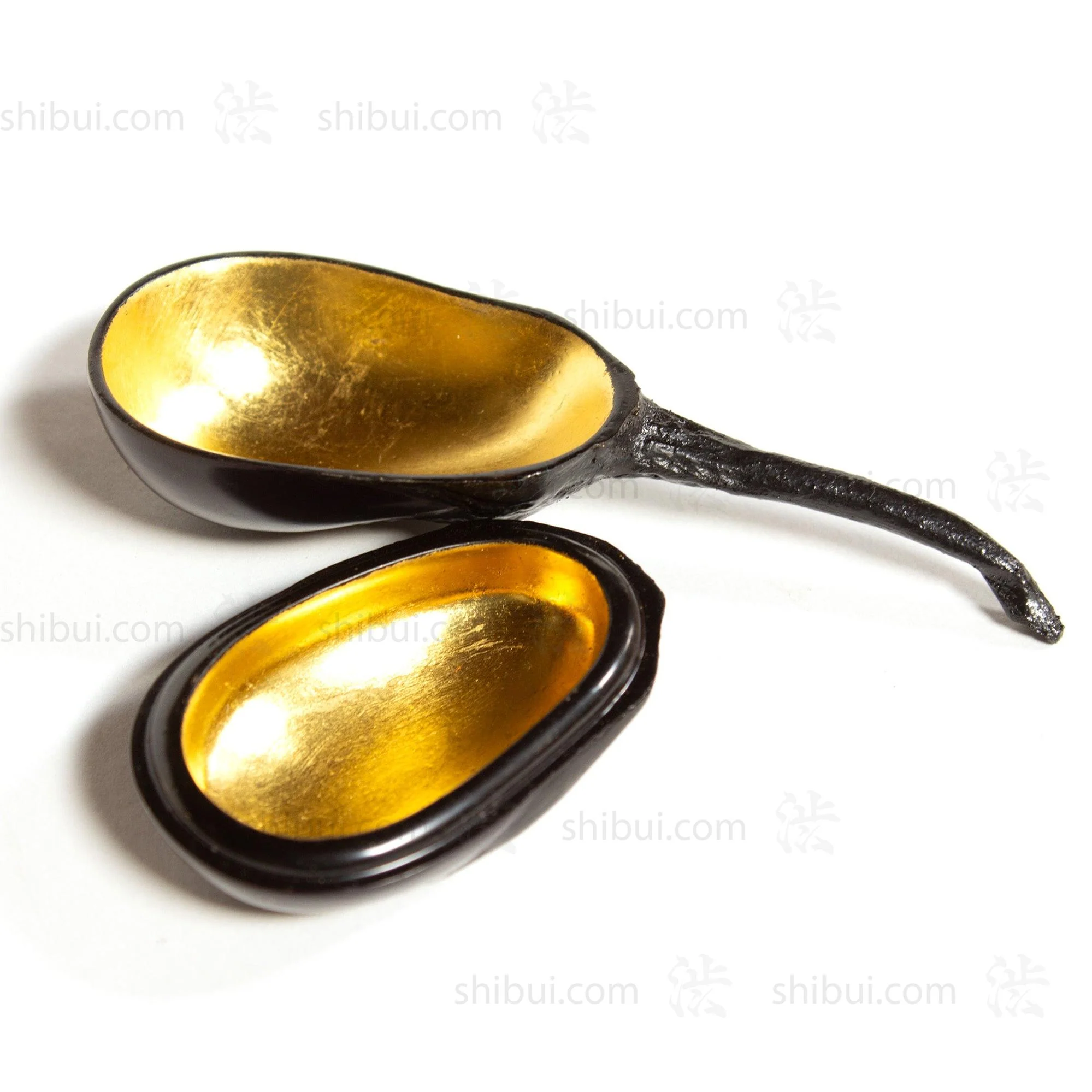 Lacquered Eggplant Kogo  | Japanese Incense Storage Container - Image 5