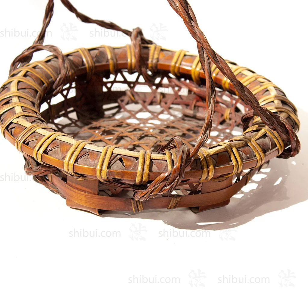 Low Japanese Bamboo Ikebana Flower Basket - Image 4