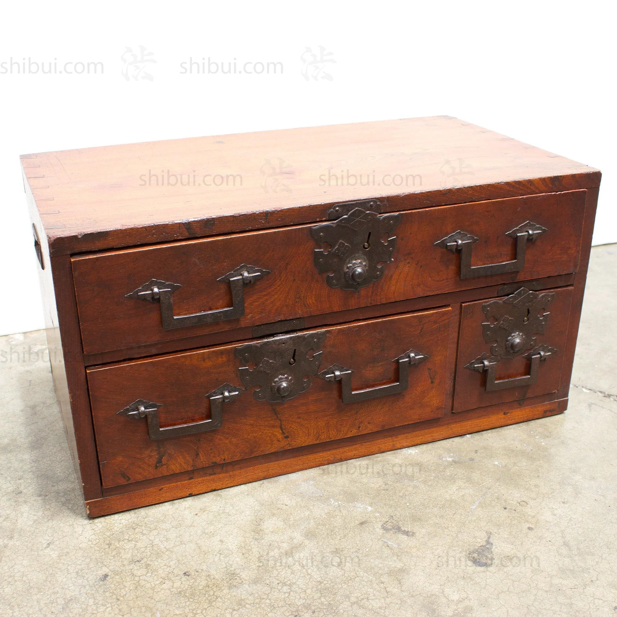 Maebako | Antique Japanese Sea Chest - Image 3