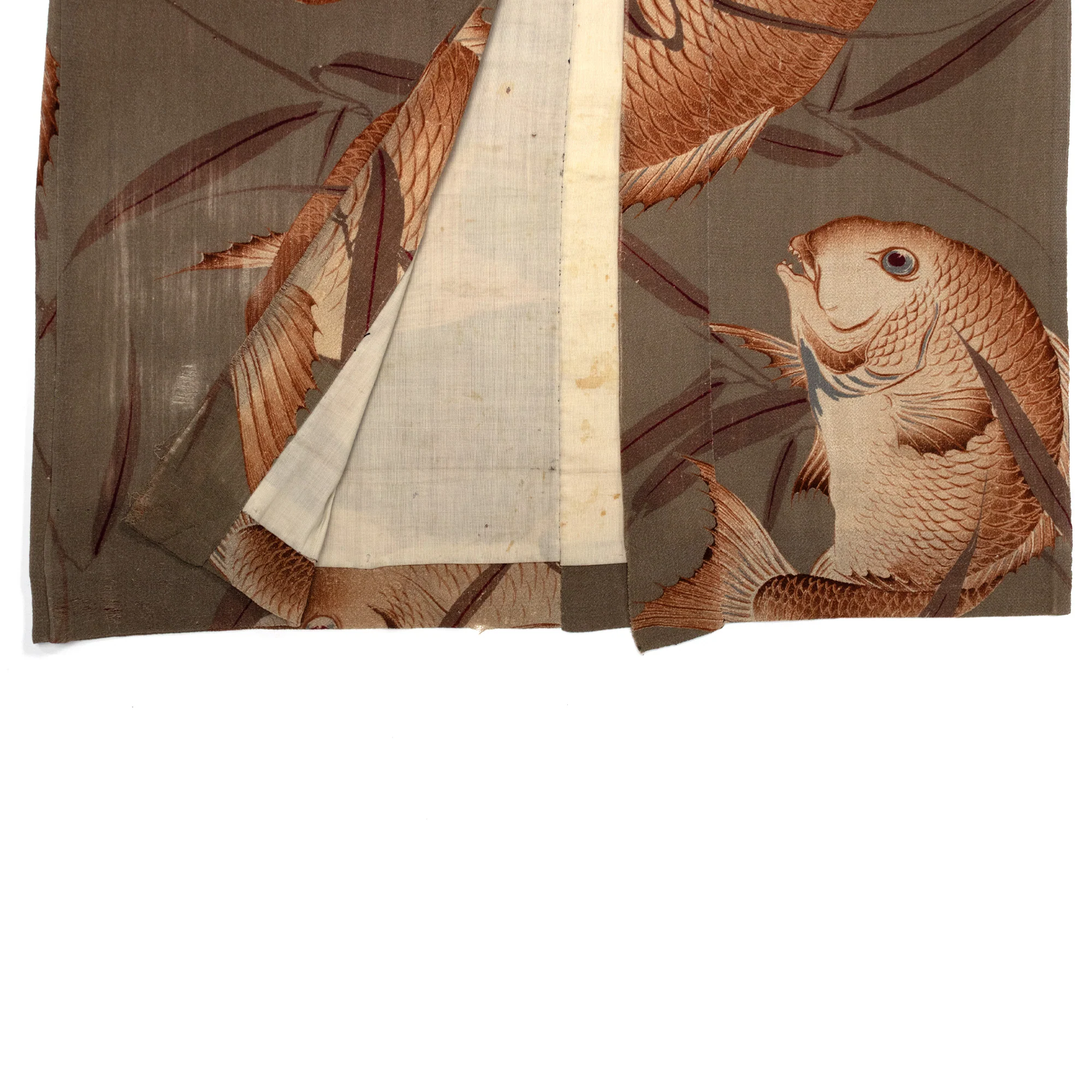 Mens Vintage Chirimen Silk Nagajuban with Lucky Tai - Image 4