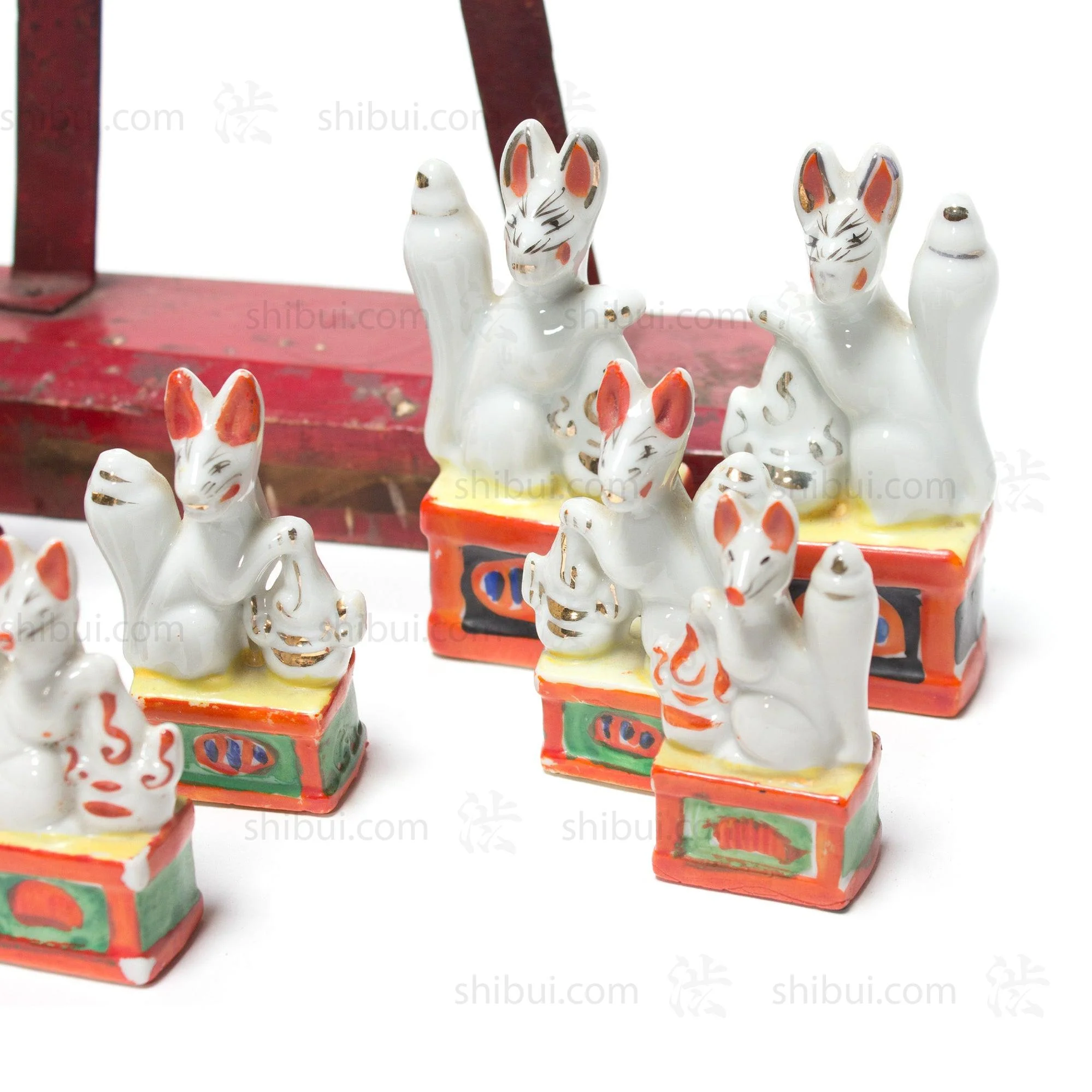 Miniature Torii Gate & Inari Doll Assortment - Image 3