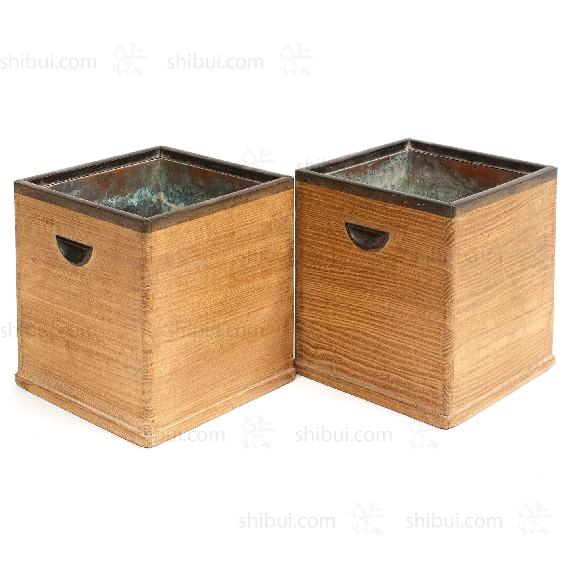 Pair of Japanese Kiri Wood Hibachi with Case - Image 4