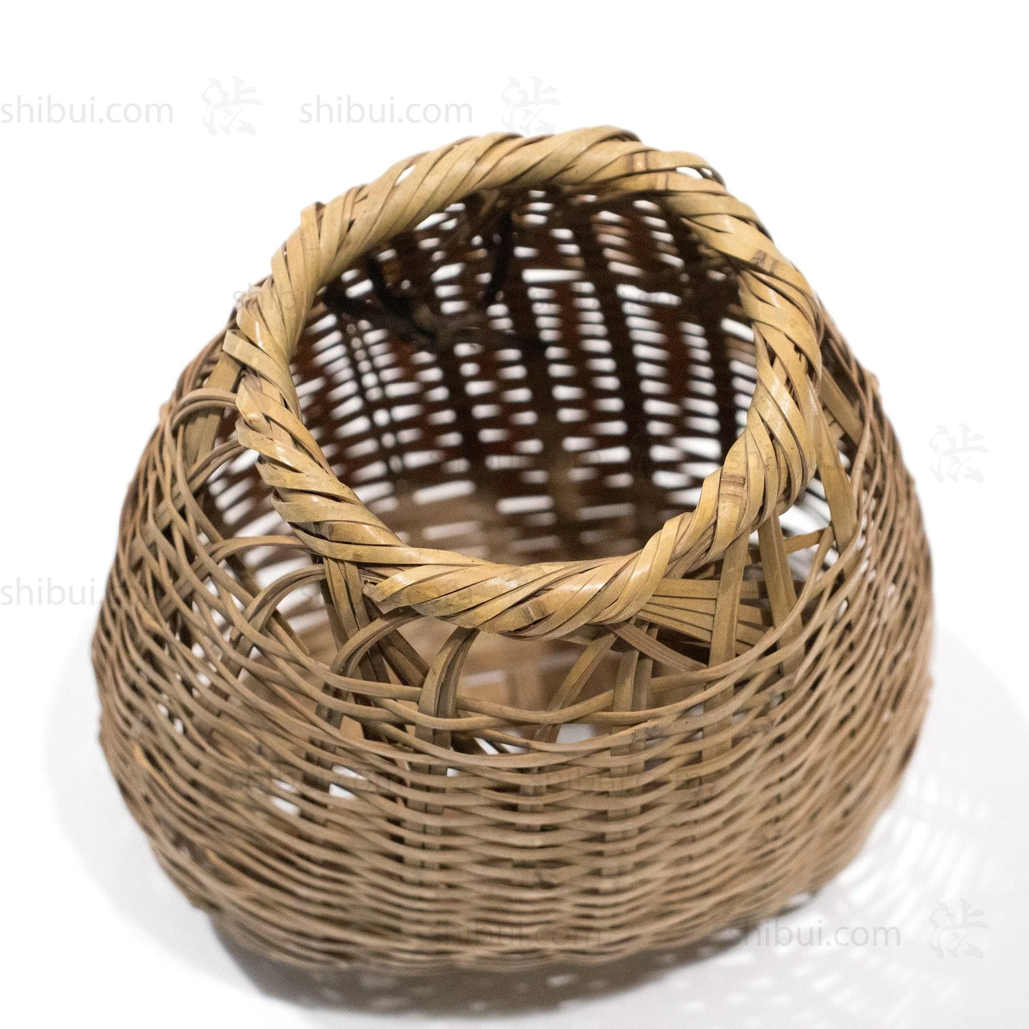 Signed Blond Bamboo Wall Ikebana Basket - Image 4
