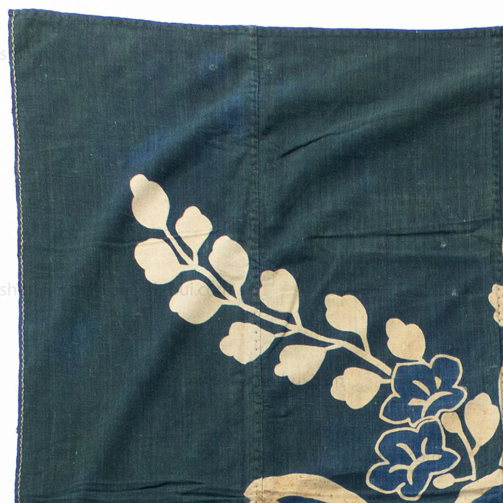 Tsutsugaki Furoshiki with Kiri Leaf & Fan - Image 3