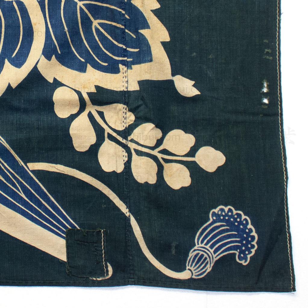 Tsutsugaki Furoshiki with Kiri Leaf & Fan - Image 7