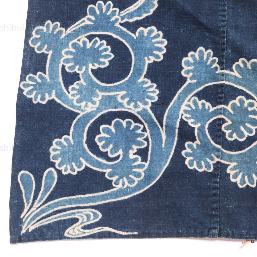 Tsutsugaki Indigo Dyed Furoshiki with Noshi a Symbol of Luck - Image 3