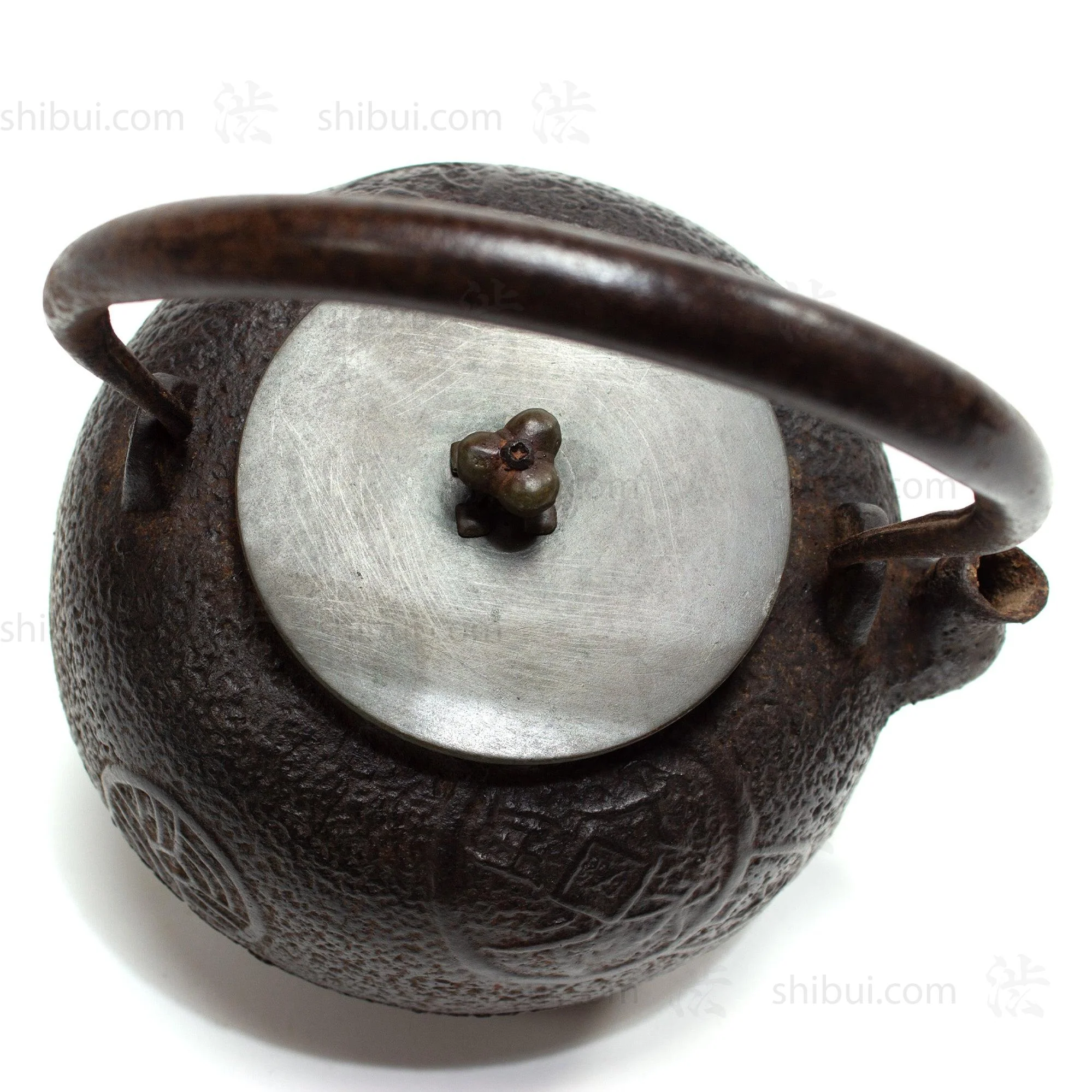 Tetsubin | Japanese Iron Kettle with Coin Motif - Image 8