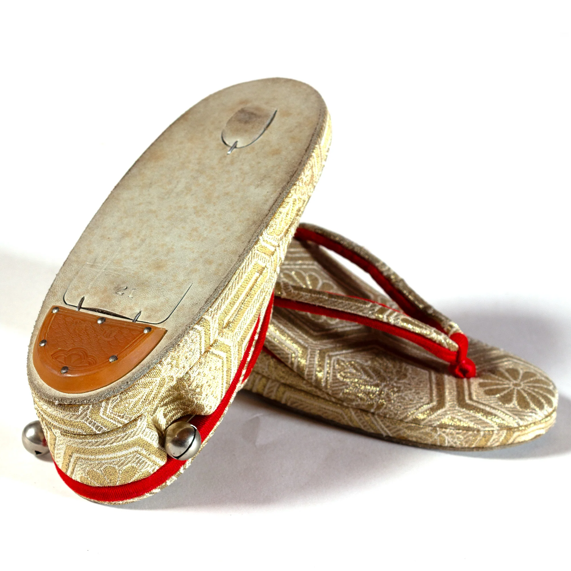 Brocade Zori with Bells | Children's Shoes - Image 3